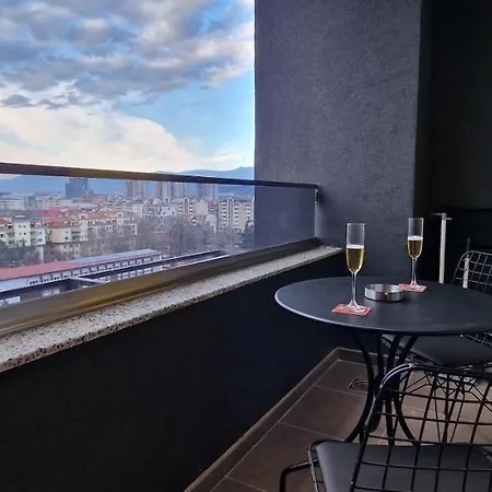 Exclusive & Modern *