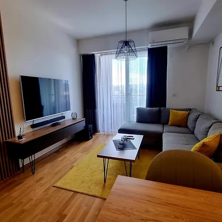 Апартаменти Exclusive & Modern *